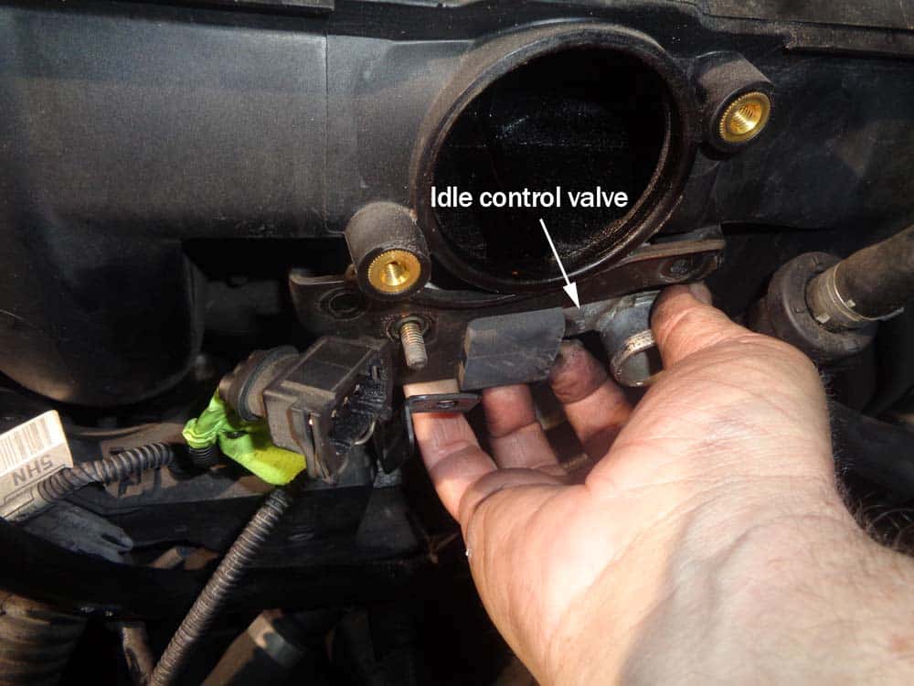 See U3216 repair manual